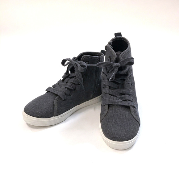 cat and jack high top shoes